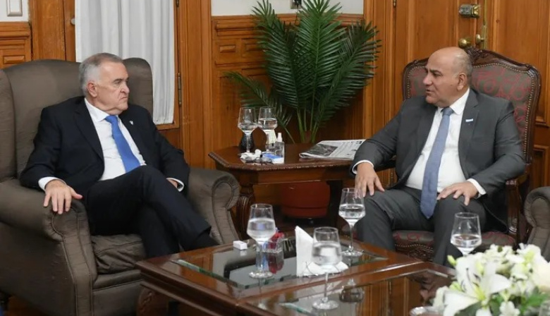 Gobernadores del PJ dialoguista se alejan de Milei y se acercan a Fuerza Patria