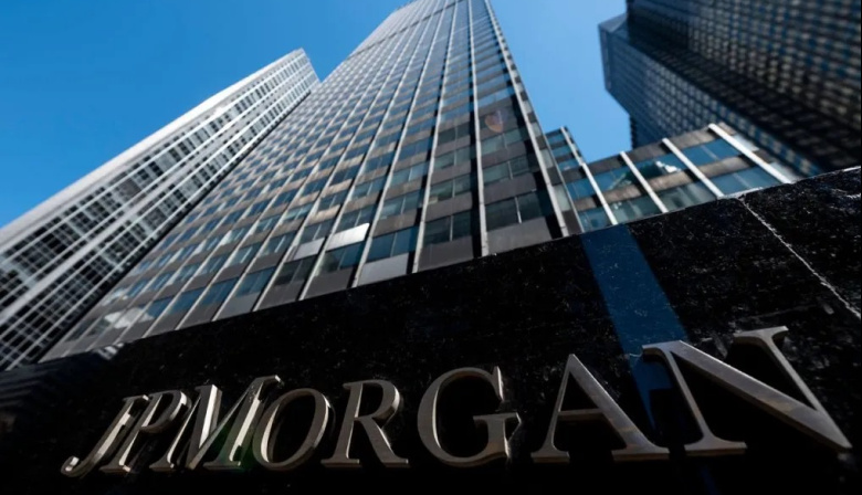 JP Morgan retira sus tenencias en pesos y anticipa el desarme del carry trade en Argentina