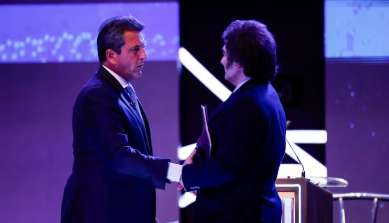Desde el entorno de Milei reclaman que el candidato pueda leer en el Debate y ponen en duda su participación