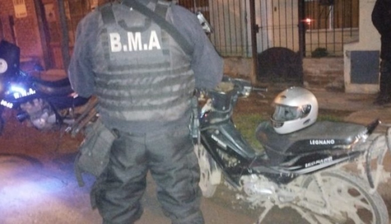 La subcomisaria 63° logró recurperar velozmente una moto robada