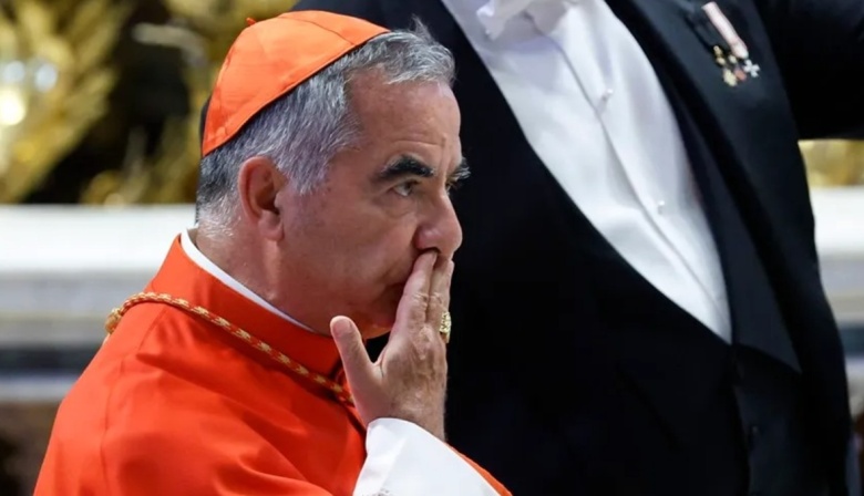 Becciu, el cardenal condenado y desplazado que insiste en votar al próximo Papa