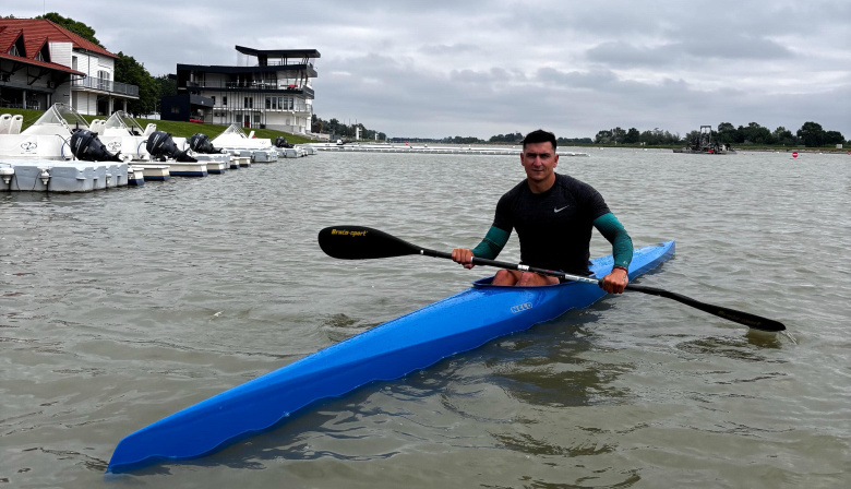 El palista Abraham Saavedra representará a Patagones en la Copa del Mundo de Canotaje en Hungría