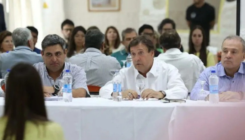 Weretilneck defiende a los médicos residentes y cuestiona duramente al Gobierno Nacional: “La precarización laboral disfrazada de libertad”