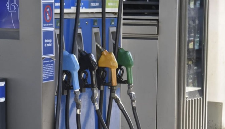 YPF lanza el "micropricing": los precios de nafta y gasoil cambian según la demanda en tiempo real