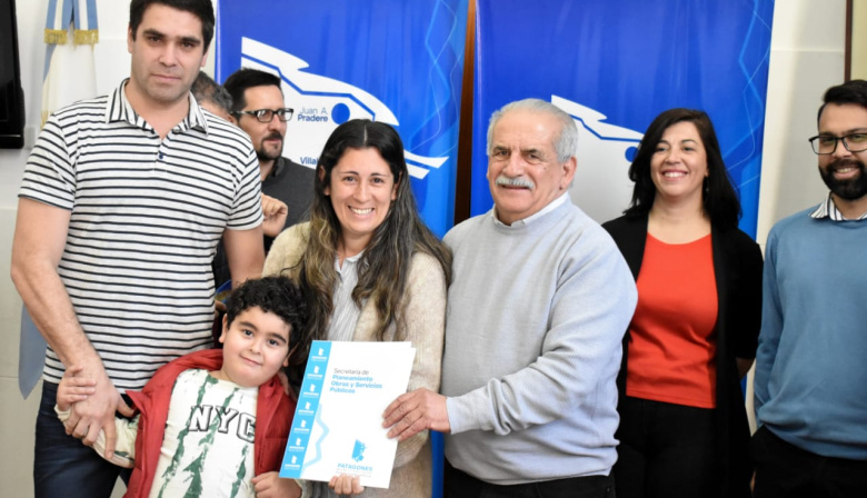 El Intendente Marino entregó 21 lotes sociales a familias de Patagones: un paso clave para la vivienda propia