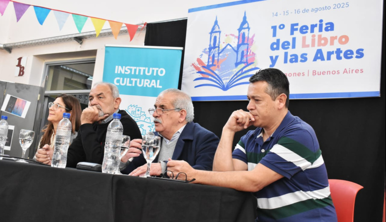 Marino inauguró la 1° Feria del Libro y las Artes en Patagones con una agenda cultural para toda la comunidad