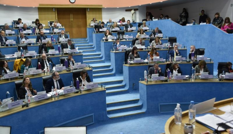 La Legislatura avanza con educación inclusiva, festejos tradicionales y regularización de terrenos
