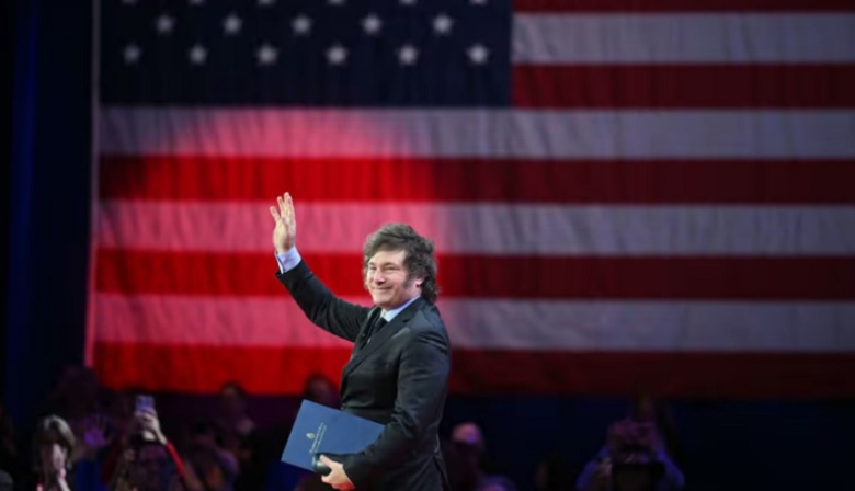 Milei participa de la CPAC en Paraguay y se reúne con Santiago Peña