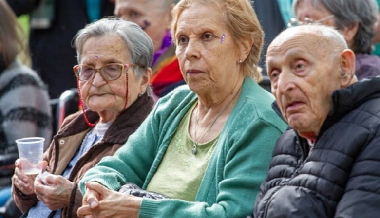 El Gobierno oficializó un bono para jubilados y pensionados en noviembre