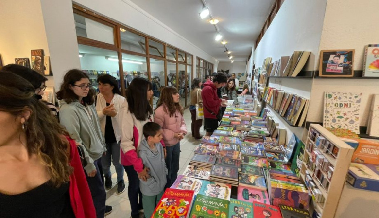 Comienza la Feria del Libro en Viedma con importantes expositores invitados