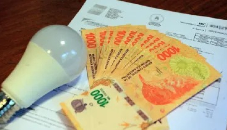 Tras los reclamos y el informe de Santagati, el Gobierno impulsa una fuerte reducción impositiva en luz y gas