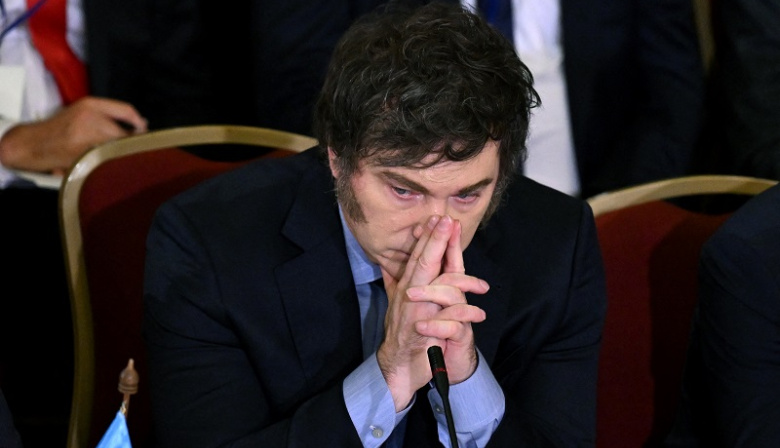 Milei agradeció a brigadistas y voluntarios por el combate de los incendios en la Patagonia