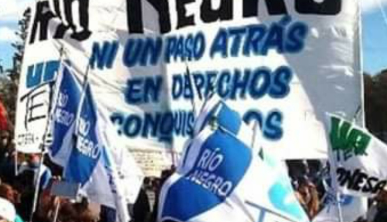Unter se moviliza en Viedma antes de la paritaria y advierte: “Sin respuestas no hay inicio de clases posible”
