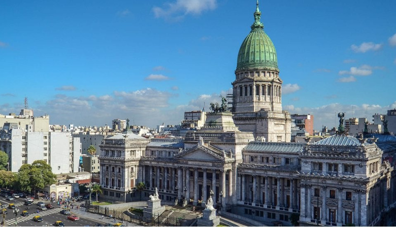 Reforma de la Ley de Glaciares avanza en Diputados y genera tensión