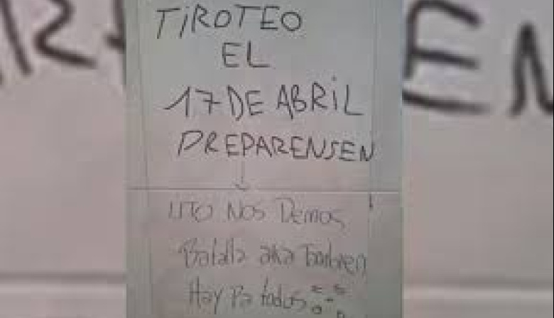 Amenazas en las escuelas de la Comarca: qué es la TCC (True Crime Community)