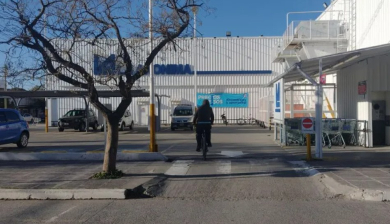 Comerciantes de Viedma alertan por cierres y despidos ante la caída del consumo