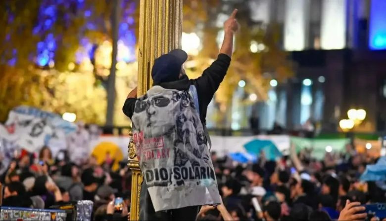 El Indio Solari, la multitud y el regreso de una Argentina que parecía dormida