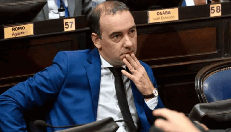 La crisis Adorni golpea al Gobierno: casi ocho de cada diez piden que se aparte