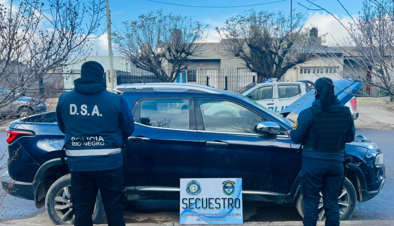 Secuestran una camioneta y una moto robadas en un taller mecánico del barrio Lavalle