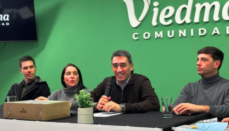 Viedma puso en marcha el Plan de Asfalto 2026 con la apertura de sobres para pavimentar 17 cuadras