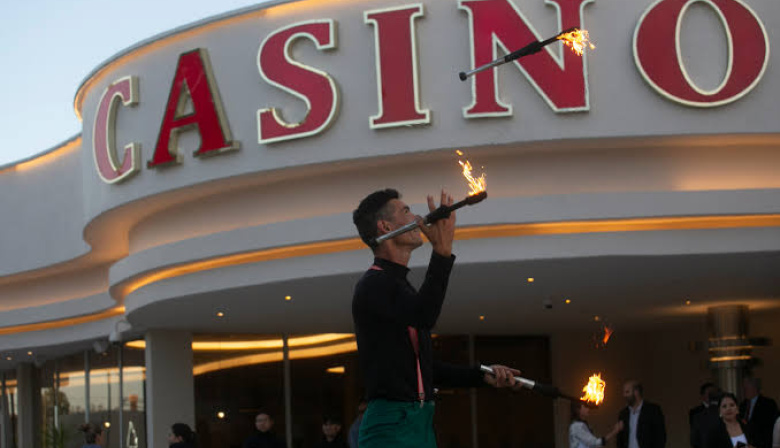 Conflicto en el Casino del Río Viedma: trabajadores se declaran en estado de alerta tras ola de despidos y precarización