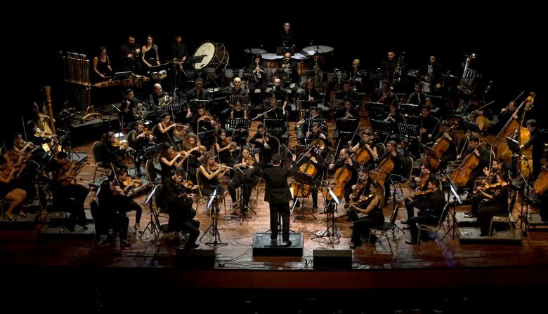 La Orquesta Filarmónica de Río Negro se presenta en Viedma junto al director español Gil de Gálvez