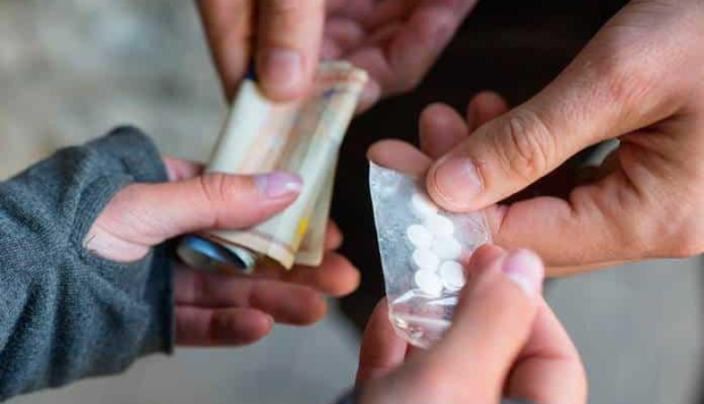 Advierten por el “alarmante avance” del narcomenudeo en los barrios de Viedma