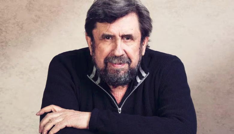 Alejandro Apo llega a Viedma para debatir sobre cultura y cerrar la jornada con sus relatos de fútbol