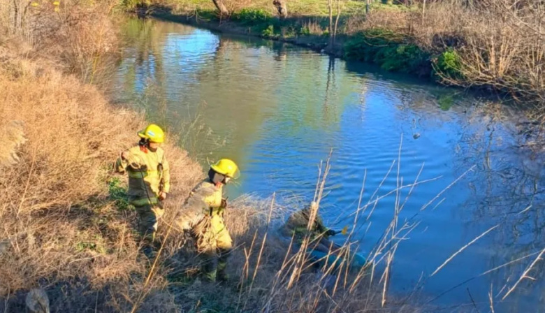 Hallaron muerto al niño de tres años que cayó a un canal