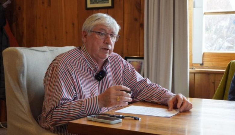 Cortés volvió a cruzar al Concejo de Bariloche y propuso reducir las bancas de 11 a 7