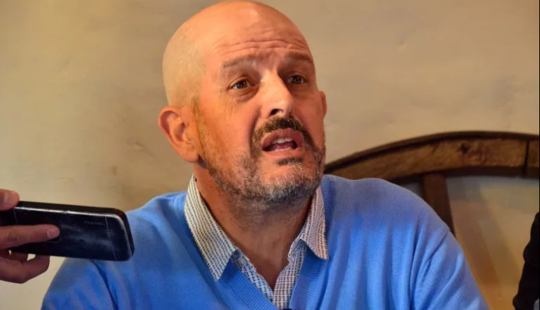 Baños de la Feria de Viedma: Sabbatella cuestionó la ética de la contratación y prepara cambios
