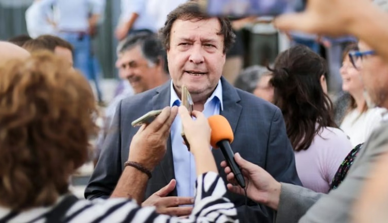 Weretilneck se desliga de la polémica por Techo Digno y apunta contra los exintendentes