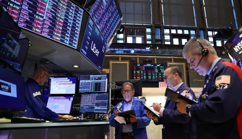 Los mercados le dieron la espalda a la Argentina y el riesgo país marcó un récord anual