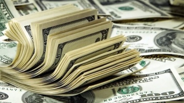 Comenzó el lunes una devaluación: tras el acuerdo con el FMI el dólar cotiza a $1.190 en el Banco Nación