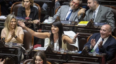 La Comisión de Asuntos Constitucionales rechazó el ingreso de Lorena Villaverde al Senado y el 28 se definirá su ingreso