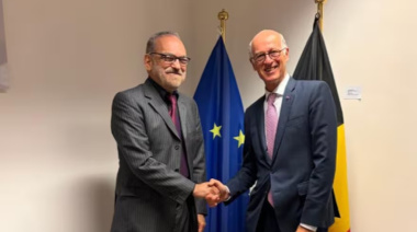 Milei envió a Fernando Iglesias a Bruselas tras el aval de la Unión Europea