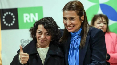 El Gobierno adjudicó $932 millones para cursos de inglés y crecen las críticas a Weretilneck por el uso de fondos públicos