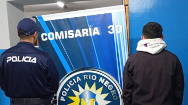 Intento de robo en Viedma: detuvieron a un hombre tras forzar el portón de una vivienda en Santa Clara