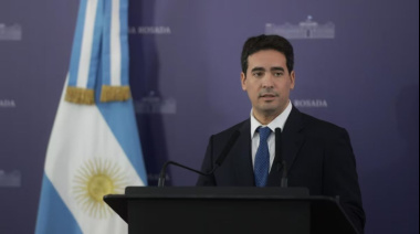 Ravier admitió que el dólar podría llegar a $1800
