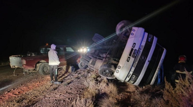 Volcó un camión que iba a Vaca Muerta en la Ruta 151 y la intendenta de Catriel volvió a reclamar obras