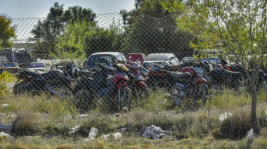 Viedma declaró la emergencia por los vehículos secuestrados y acelera su compactación