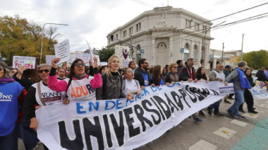 Viedma: las universidades vuelven a reclamar y preparan una nueva marcha federal