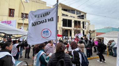 Legislatura de Río Negro: qué aprobó la Cámara en una sesión atravesada por el reclamo gremial