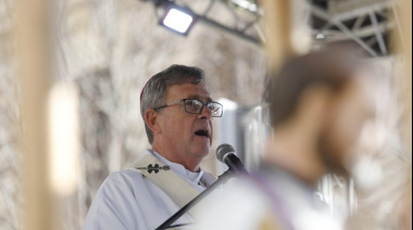 García Cuerva volvió a cuestionar a Milei antes de la llegada del Papa: “Las heridas de la intolerancia supuran”