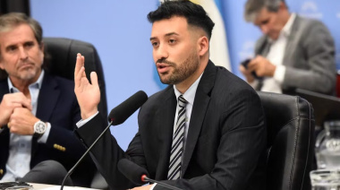 El Gobierno reivindicó la salida de 81.000 estatales y chocó con la oposición por el ajuste