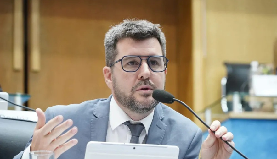 Berros acusó al Gobierno provincial de “perder el rumbo” y de buscar enemigos para ocultar la crisis de gestión