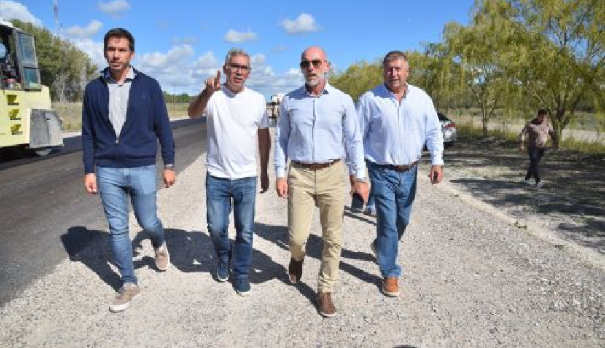Comenzó el asfaltado del acceso a San Javier: obra histórica