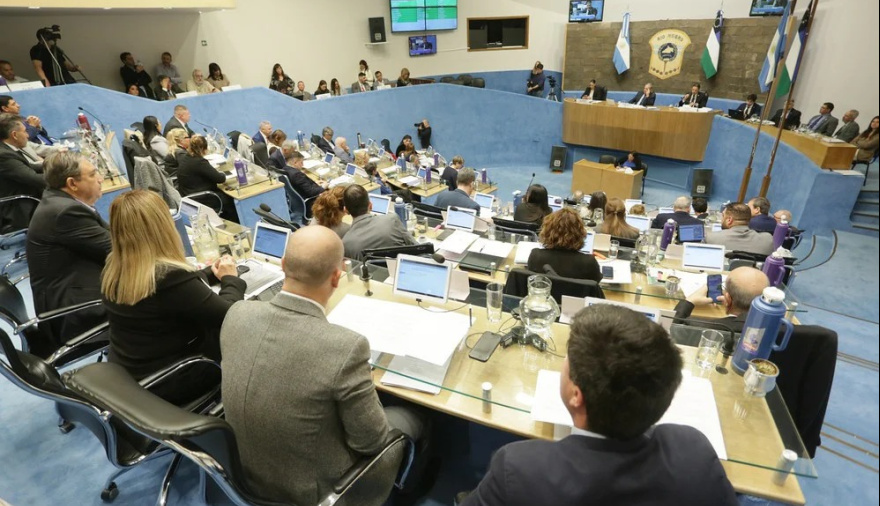 Rutas 22 y 151: la Legislatura de Río Negro aprobó el traspaso y un crédito de US$60 millones