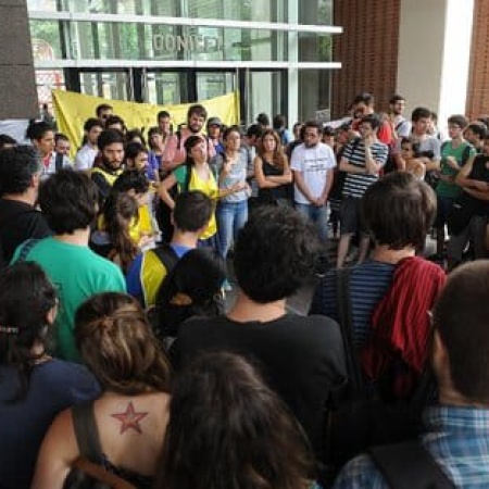 Conicet en crisis: el gobierno de Milei recorta becas, presupuesto y personal