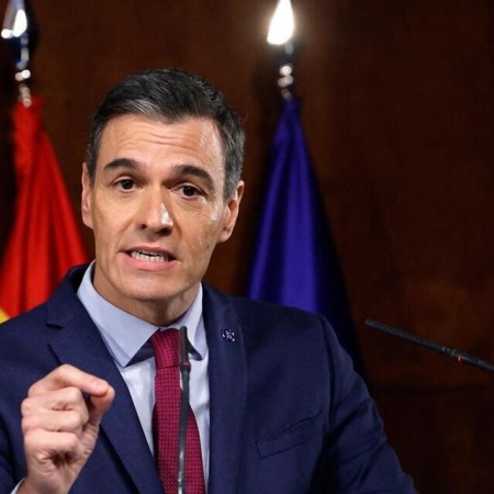El gobierno español retira definitivamente a su embajadora en Argentina
